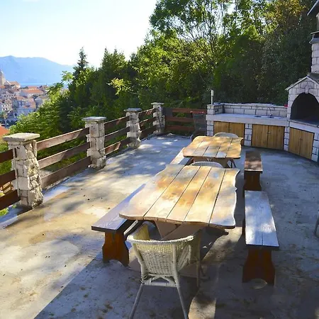 Premier View Apartment